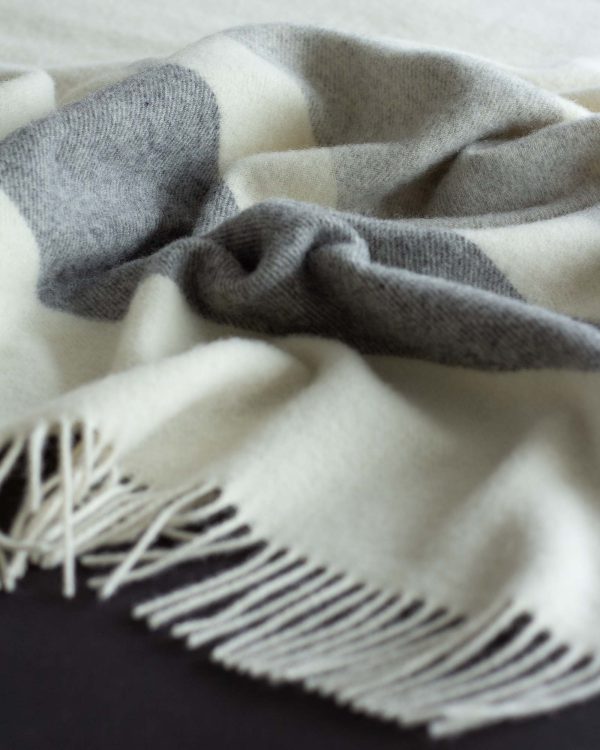 Wool throw Agata Grey_macro