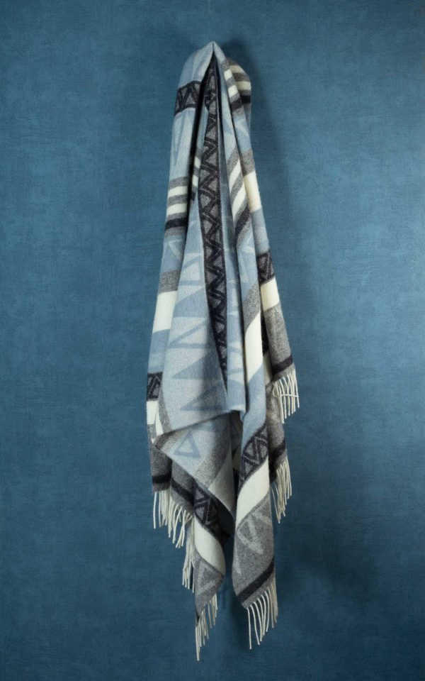 Wool throw Triangel blue